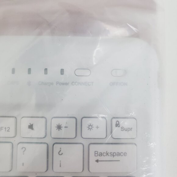 Sengbirch SPANISH Keyboard Case iPro Air 13 2024/Pro 12.9 (6th,5,4,3) Rose Pink - Picture 9 of 12